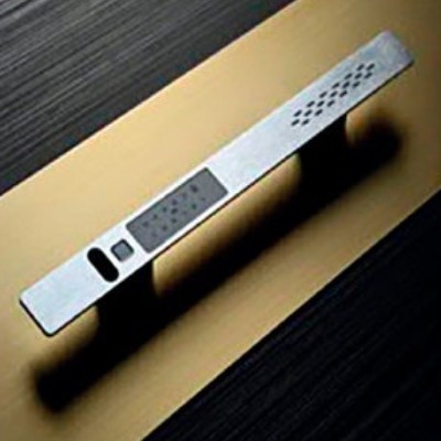 Smart pull handle